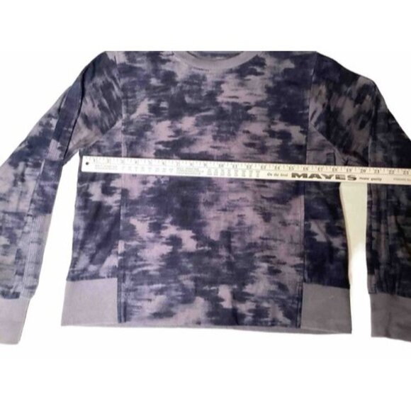 Athleta Womens Farallon Blue Gray Camo Tie Dye Sweatshirt Cropped Size Small - Picture 3 of 4